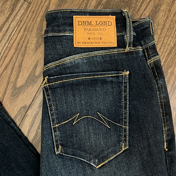 Parasuco Jeans, Size 27 waist, high-rise skinny fit Mint Condition NEW with tags - Picture 4 of 6